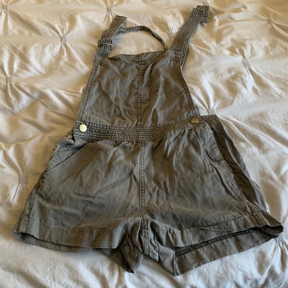 Army Green Overalls - Picture 1 of 3